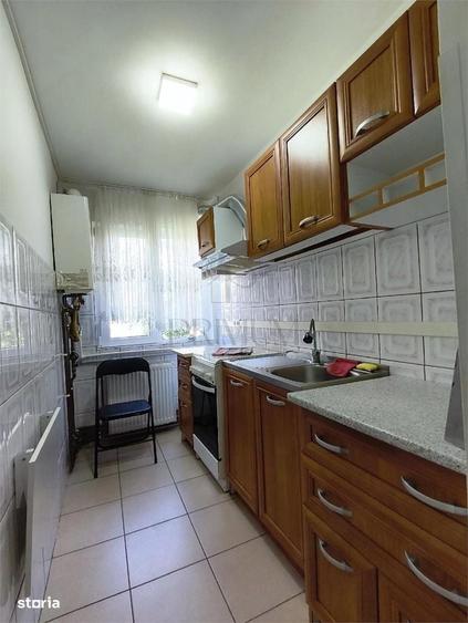 Apartament cu 2 camere semidecomandat în Girocului