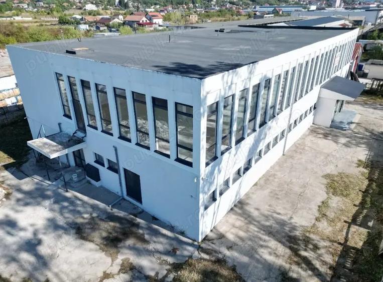Spațiu comercial, de 1,400 mp, în Central