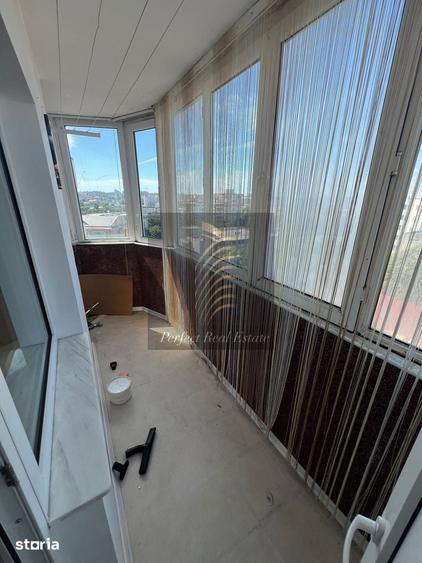 Apartament cu 3 camere decomandat în Delfinariu