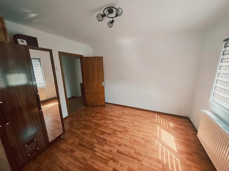 Apartament cu 3 camere decomandat în 1 Mai