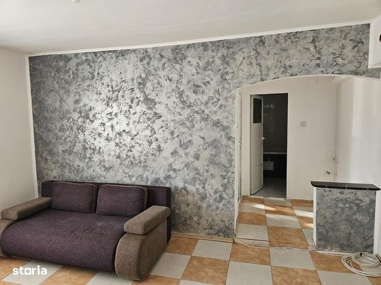 Apartament cu 2 camere semidecomandat în Central