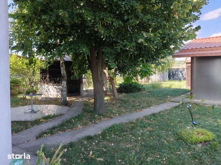 Casă cu 4 camere cu Teren 700 Mp în Valea Călugărească