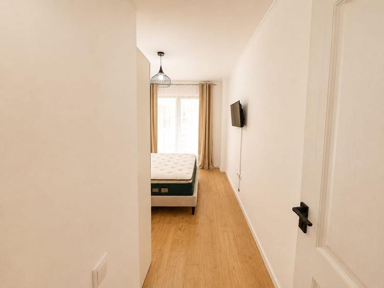 Apartament cu 2 camere semidecomandat, mobilat în Florești