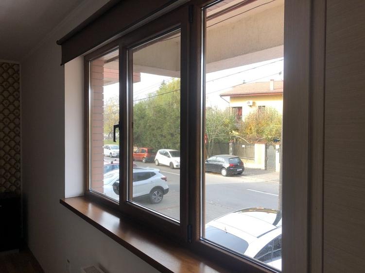 Apartament cu 3 camere decomandat în Sisești