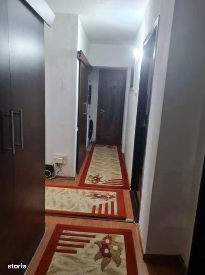 Apartament cu 4 camere în Girocului