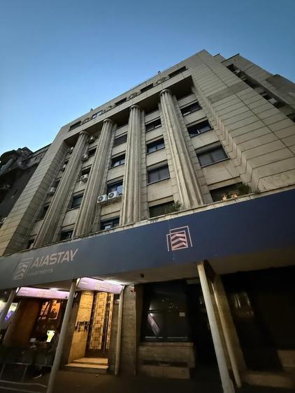 Apartament cu 2 camere semidecomandat în P-ța Unirii