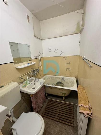 Apartament cu 2 camere semidecomandat în Florilor