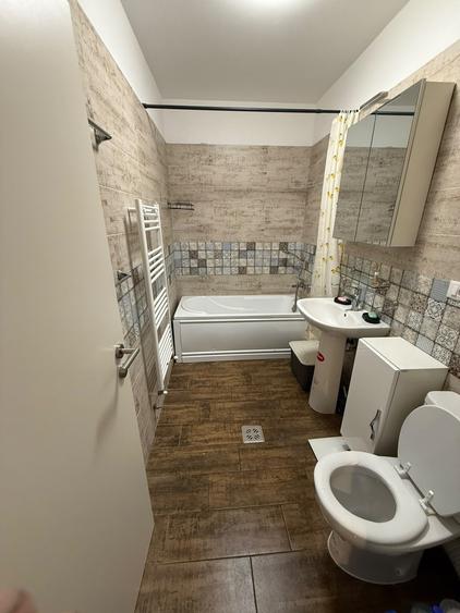 Garsonieră decomandată în Central
