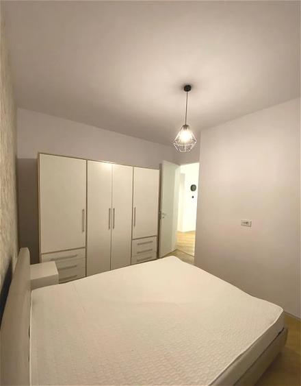 Apartament cu 2 camere semidecomandat, mobilat în Pipera