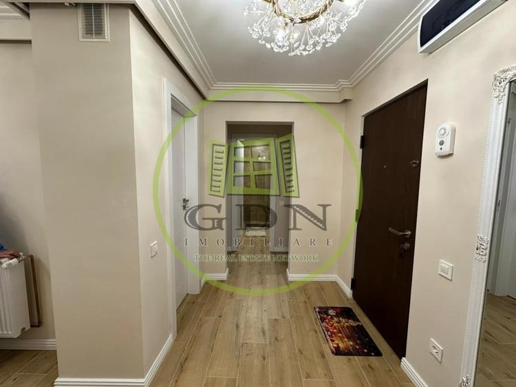 Apartament cu 3 camere decomandat, mobilat în Craiovița Nouă
