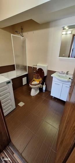 Apartament cu 3 camere, mobilat în Bună Ziua
