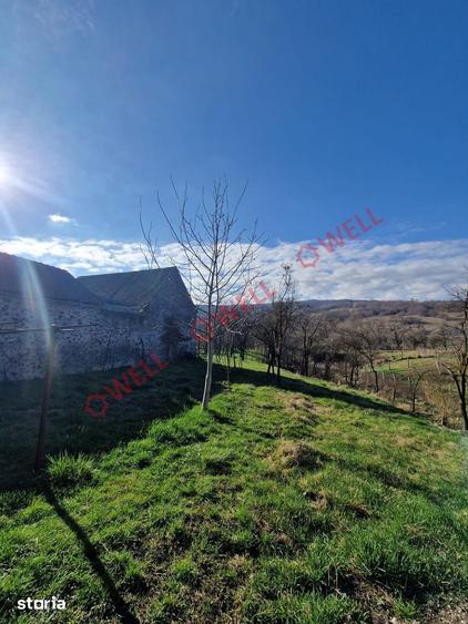 Casă cu 3 camere cu Teren 2628 Mp în Racoș