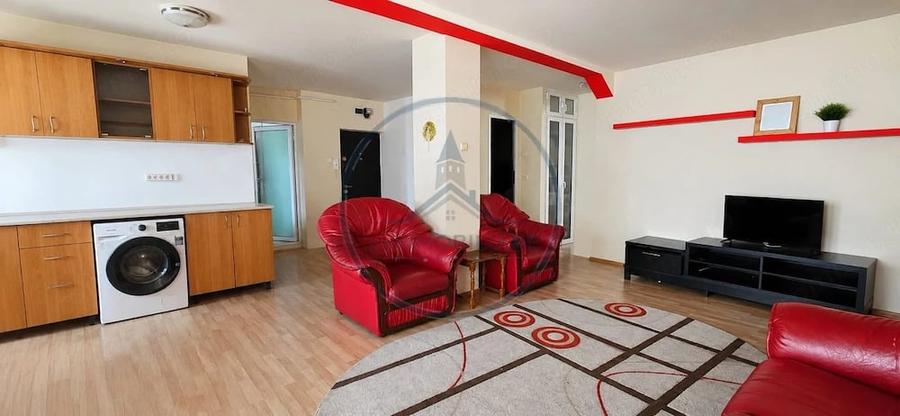 Apartament cu 3 camere decomandat în Ultracentral