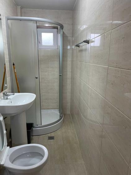 Garsonieră decomandată în Brâncoveanu