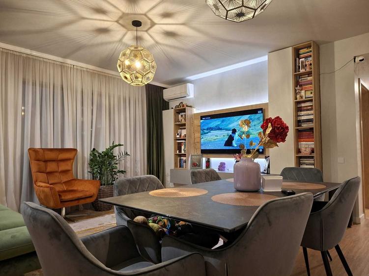 Apartament cu 3 camere decomandat în Central