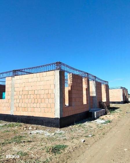 Casă cu 4 camere cu Teren 500 Mp în Central