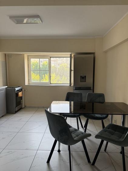 Apartament cu 3 camere decomandat în Alba Iulia
