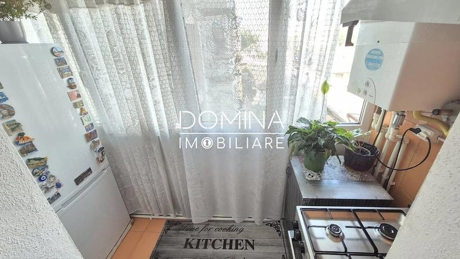Apartament cu 2 camere decomandat în Plopilor