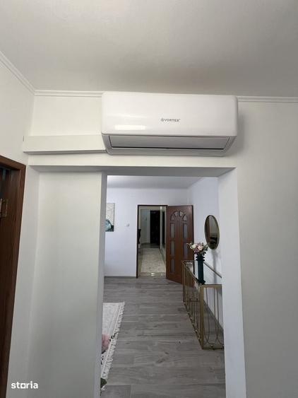 Apartament cu 3 camere în Micro 16