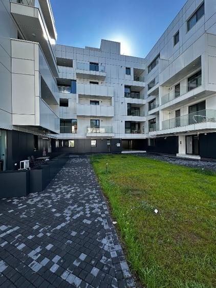 Apartament cu 2 camere decomandat, mobilat în Decebal
