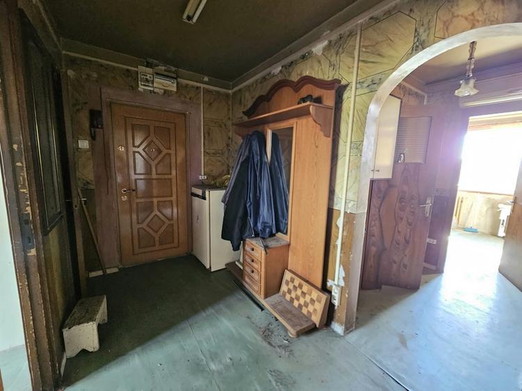 Apartament cu 3 camere în Lujerului