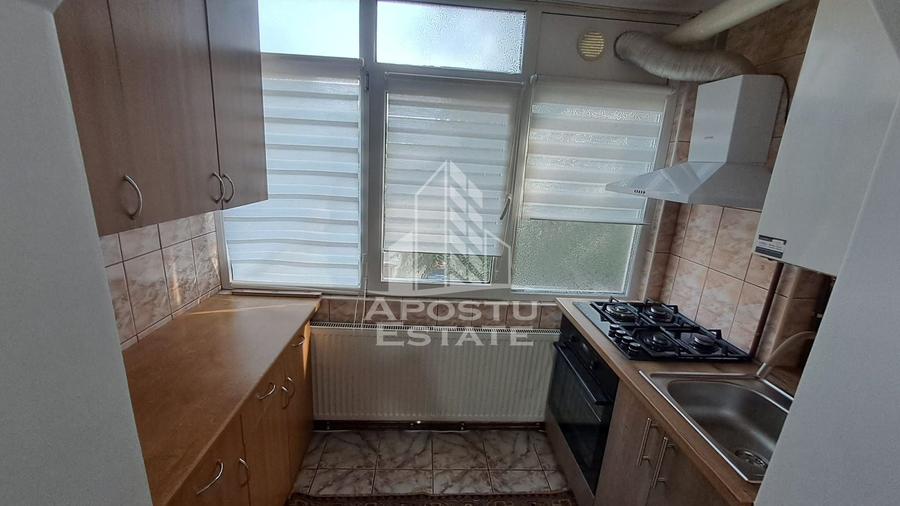 Apartament cu 2 camere decomandat în Lipovei