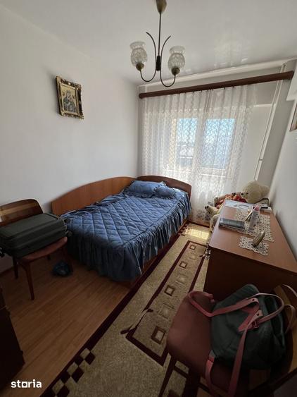 Apartament cu 3 camere în Trivale