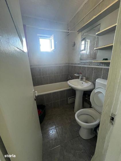 Apartament cu 3 camere decomandat în Țiglina 1