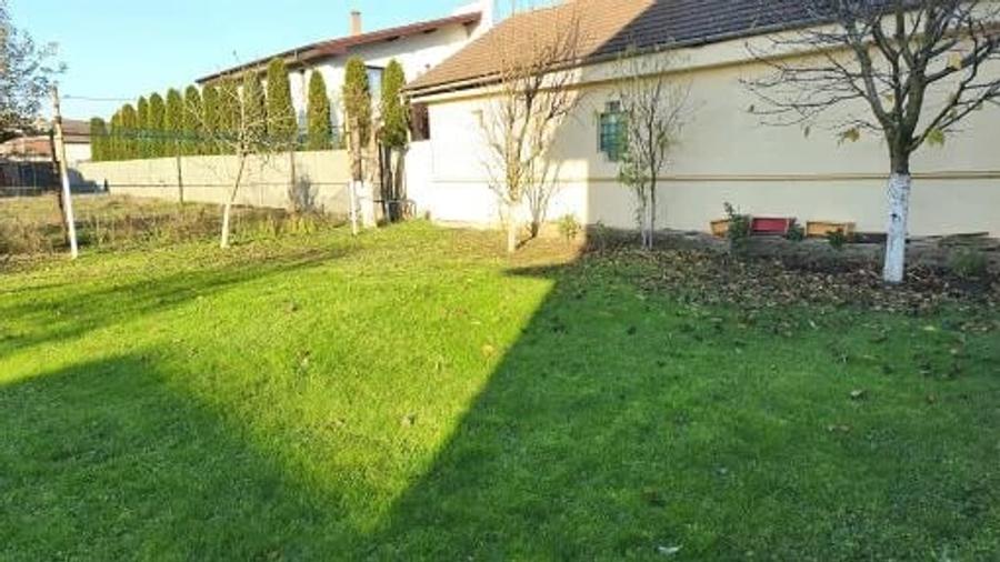 Casă cu Teren 500 Mp în Central