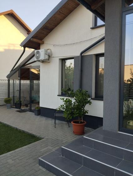 Casă cu 4 camere în Geamăna
