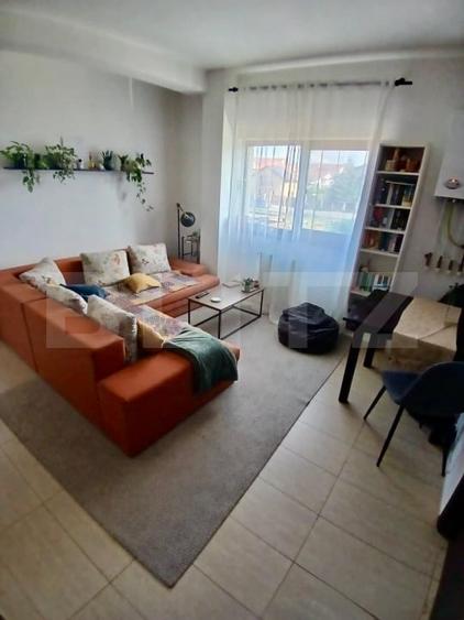 Apartament cu 2 camere decomandat, mobilat în Sânpetru