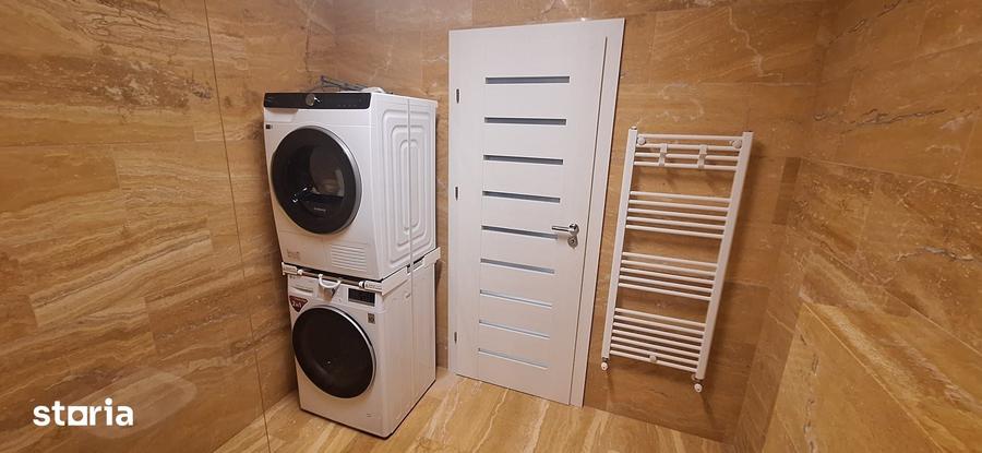 Apartament cu 3 camere în Piața Centrală