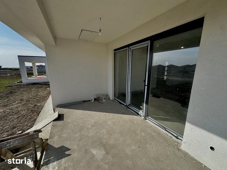 Casă cu 4 camere cu Teren 500 Mp în Sântandrei