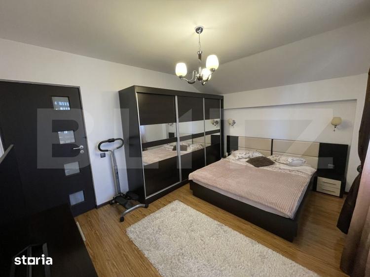 Apartament cu 3 camere decomandat în Siloz