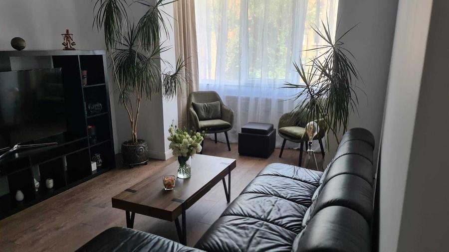 Apartament cu 2 camere semidecomandat în Central