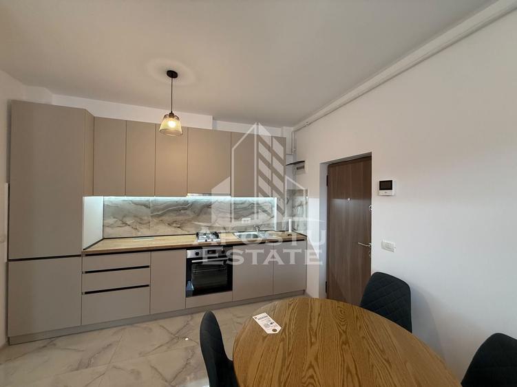 Apartament cu 2 camere semidecomandat, mobilat în Giroc