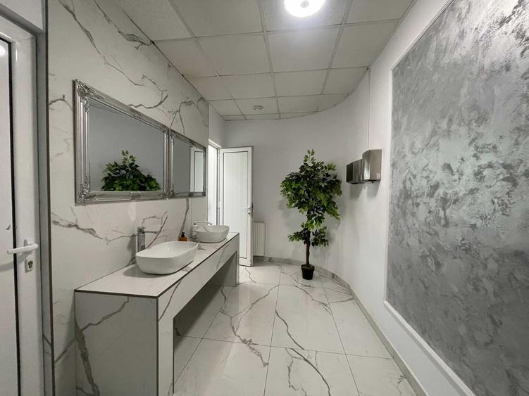 Spațiu comercial, de 50 mp, în Central