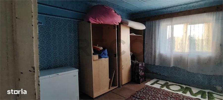 Casă cu 4 camere cu Teren 3000 Mp în Alparea