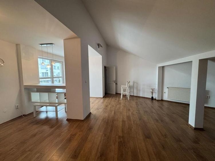 Duplex cu 3 camere cu Canalizare în Cotroceni