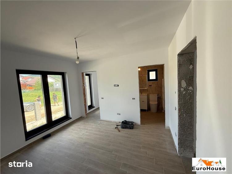 Casa de vanzare pe un nivel in Sard - 9