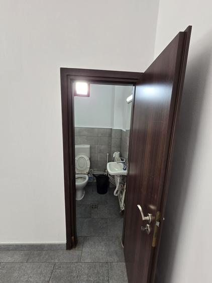 Spațiu comercial, în Gheorghe Doja