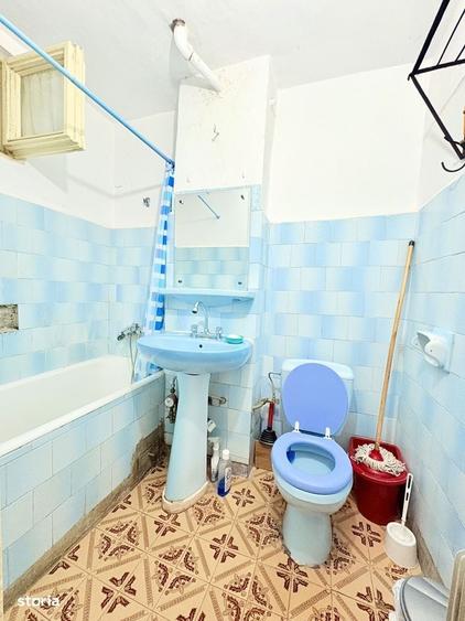 Apartament cu 2 camere semidecomandat în Ostroveni