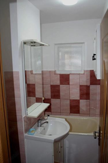 Garsonieră decomandată în Govândari