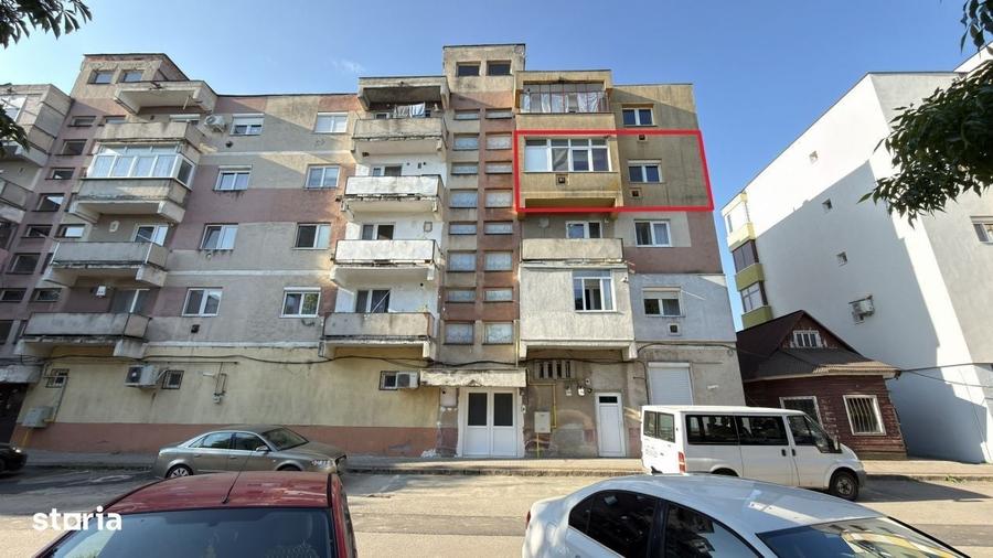 Apartament cu 2 camere decomandat în Central