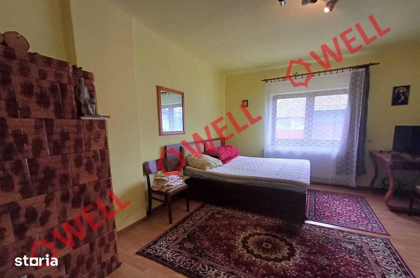 Casă cu 4 camere cu Teren 2718 Mp în Întorsura Buzăului