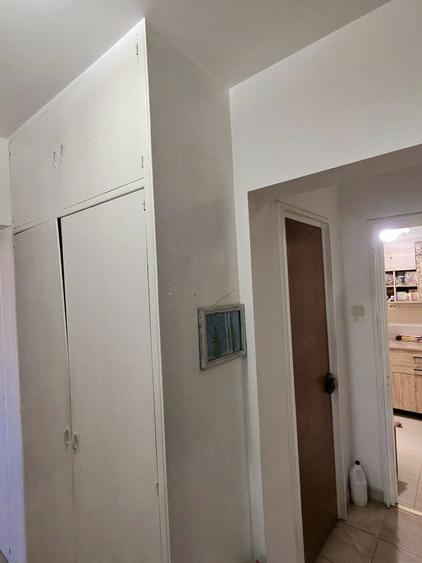 Apartament cu 3 camere decomandat în Brâncoveanu