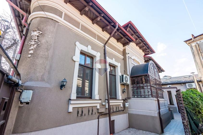 Casă cu 4 camere cu Teren 199 Mp în Unirii