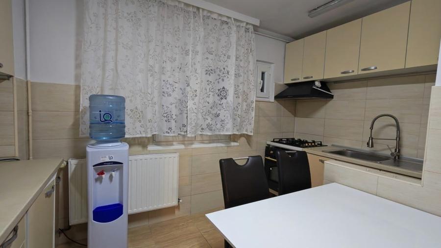 REA1029680 Apartament 4 camere decomandat, Rond Alba Iulia, mobilat, 2 băi, 2 b - 3