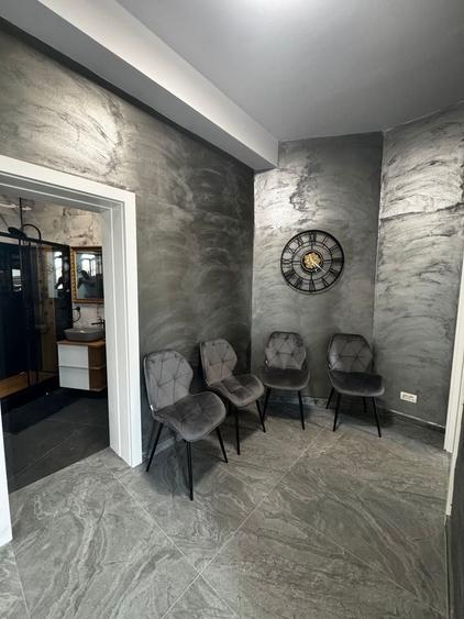 Apartament cu 3 camere decomandat, mobilat în Tineretului