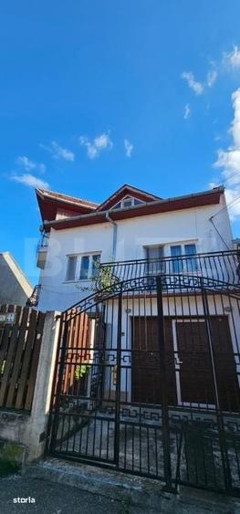 Casă cu 4 camere cu Teren 163 Mp în Gojdu